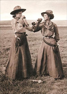 avanti-press_women-gunslingers-birthday-for-her-card_01.jpg