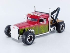 jada-toys_custom-peterbilt-tow-truck_01.jpg