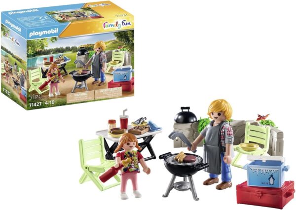 FAMILY BARBECUE-FAMILY FUN