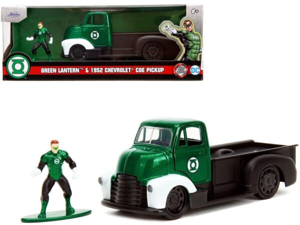 1/32 '52 CHEVY COE PICKUP W/GREEN LANTER