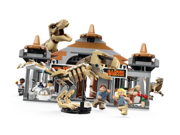 VISITOR CENTER:T.REX & RAPTOR ATTACK-JUR - Image 3