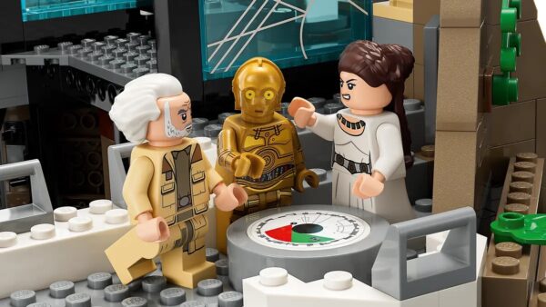 YAVIN 4 REBEL BASE-STAR WARS - Image 7