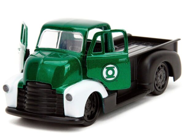1/32 '52 CHEVY COE PICKUP W/GREEN LANTER - Image 2