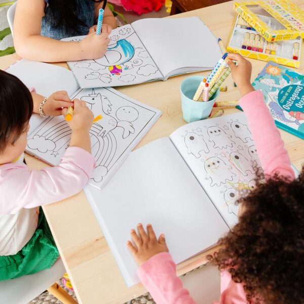 COLOR-IN' BOOK ENCHANTING UNICORNS - Image 3