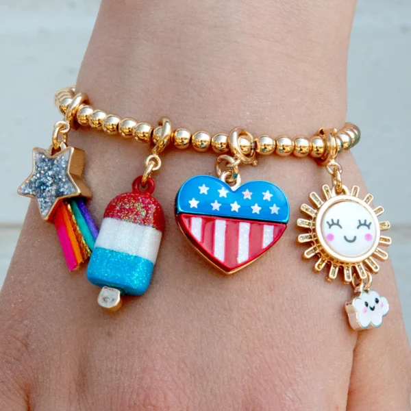 CHARM IT! GOLD GLITTER FLAG HEART CHARM - Image 2