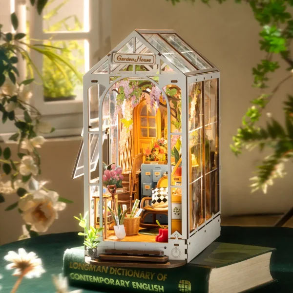 GARDEN HOUSE BOOK NOOK & WONDERLAND BY ROLIFE - Image 3