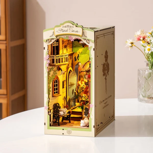 FLORAL CORNER BOOK NOOK & WONDERLAND - Image 2
