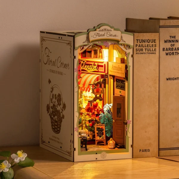 FLORAL CORNER BOOK NOOK & WONDERLAND - Image 4