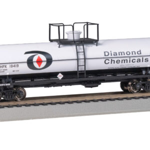 HO CHEMICAL TANK CAR W/SMALL DOME DIAMOND CHEMICALS